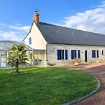 Domaine De La Chesnaie - Piscine Couverte * Longué