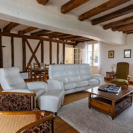 Domaine De La Chesnaie - Piscine Couverte Longué