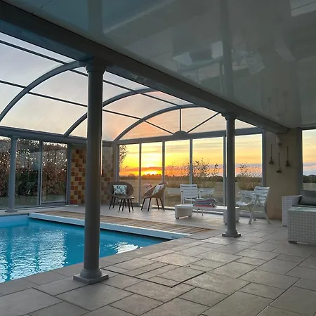 Domaine De La Chesnaie - Piscine Couverte * Longué