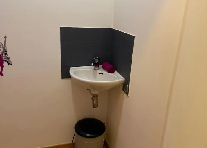 Domaine De La Chesnaie - Piscine Couverte